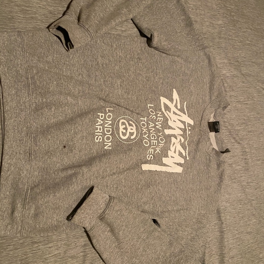 Stüssy sweater